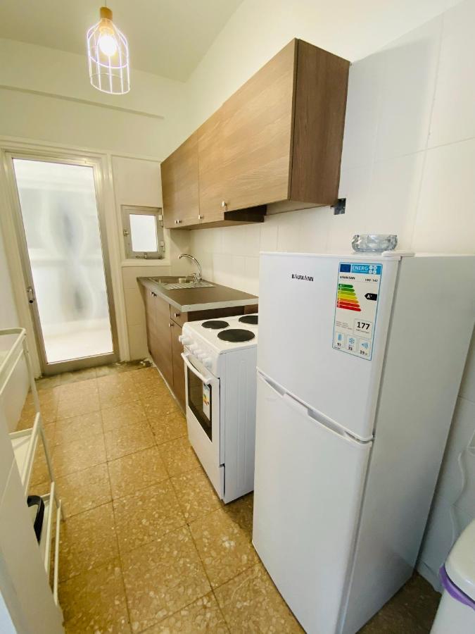 Simple One Bedroom Flat In Engomi Ngoại thất bức ảnh