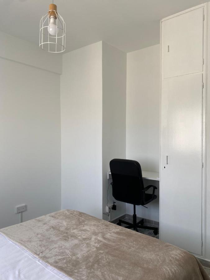 Simple One Bedroom Flat In Engomi Ngoại thất bức ảnh